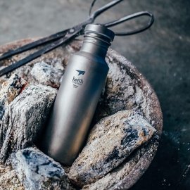 Športová fľaša Titanium Keith 700 ml