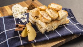 Krupicová kaša s jablkami a škoricou Adventure Menu