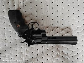 Recenzia: Vzduchový revolver Umarex Colt Python 6" čierny Diabolo/BB 4,5mm - 1