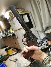 Recenzia: Vzduchový revolver Bruni Super Sport 703 čierny 4,5mm - 1