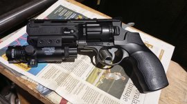 Recenzia: Laserový zameriavač Venox Force červený s diaľkovou spúšťou - 1