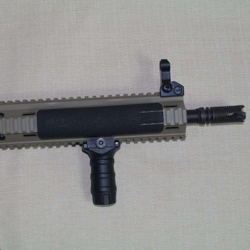 Airsoftový model M4 (ASG-AR. M15A4 Car.-Assault TAN)