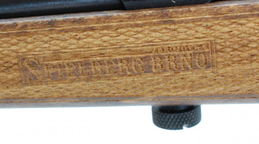 Flobertka Spielberg Brno 200F čierna - buk s rytinou 6mm