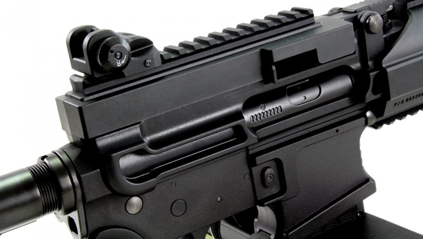 Airsoft guľomet (GG CM16 LMG)