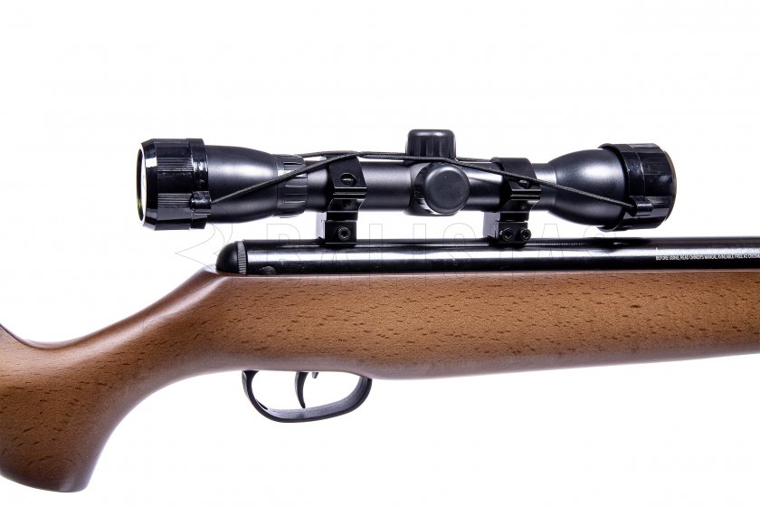 Vzduchovka Crosman Vantage NP 4,5mm + optika 4x32