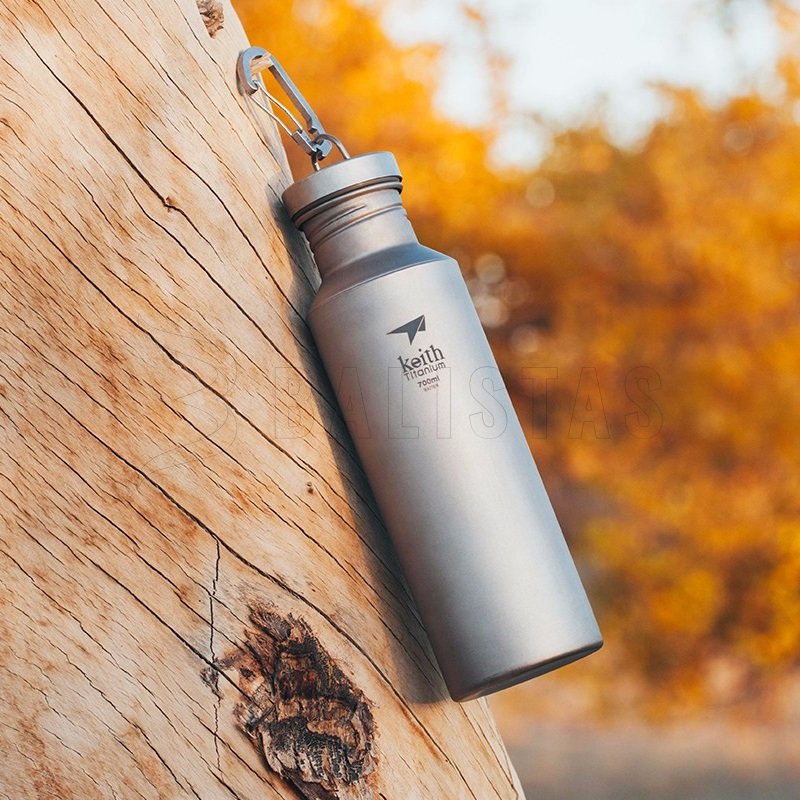 Športová fľaša Titanium Keith 700 ml