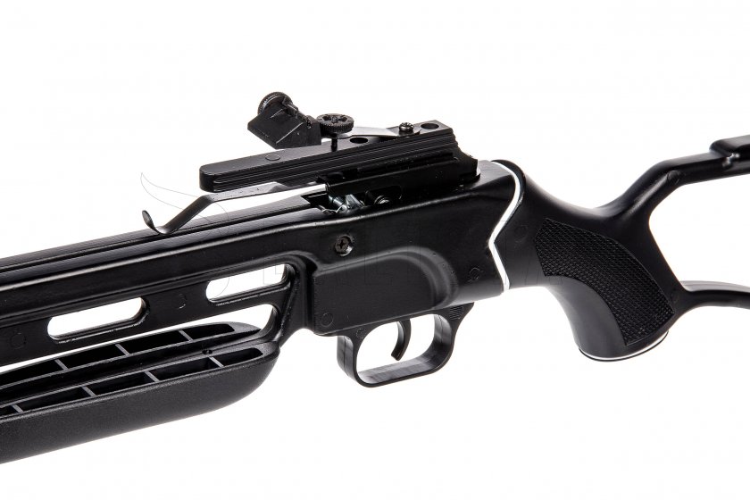Kuša Mankung Falcon MK A2 150lbs čierna