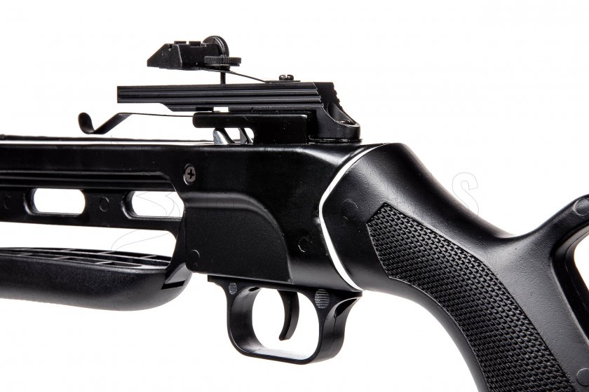Kuša Mankung Falcon MK A2 150lbs čierna