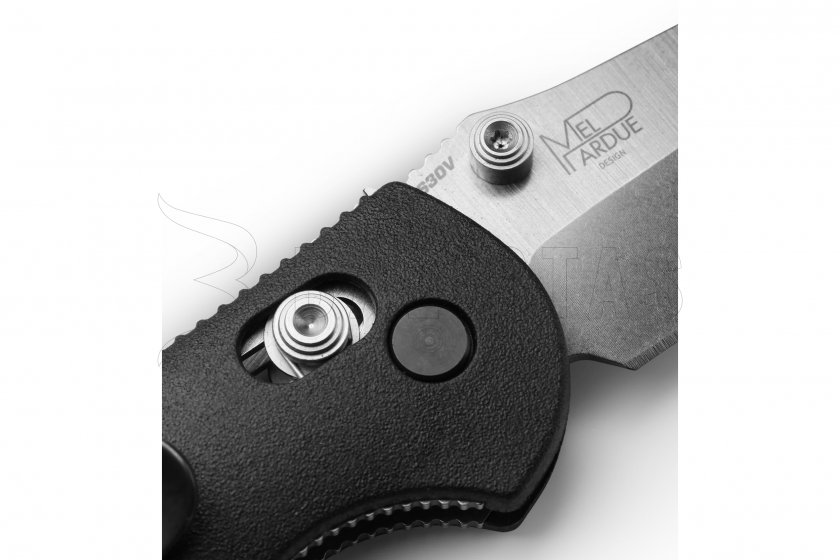 Benchmade 556-S30V Mini Griptilian 06.jpg