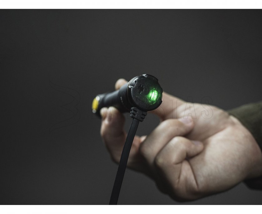 Magnetická USB nabíječka Armytek AMC-02 5.jpg
