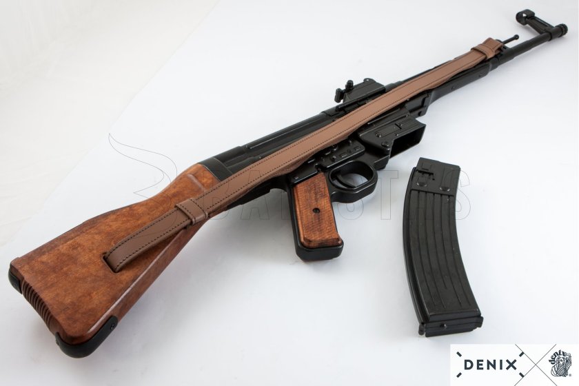 Replika Sturmgewehr 44 s popruhom, Nemecko 1943 14