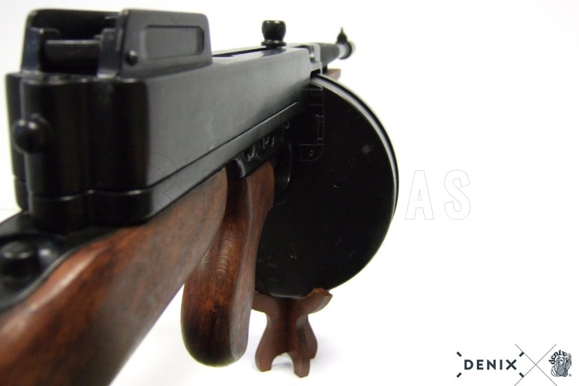 Replika Thompson M1928 s bubnovým zásobníkom, USA 5